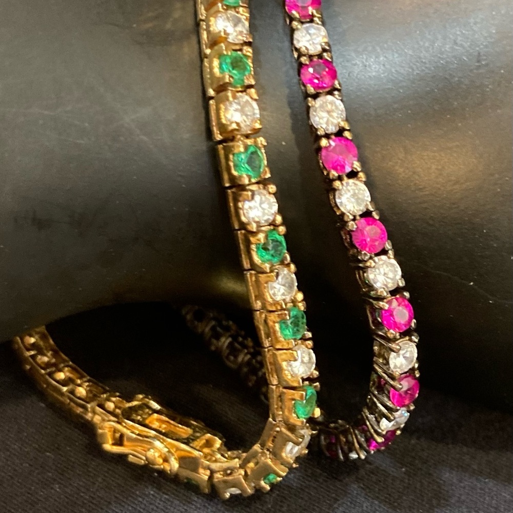 2 bracelets
